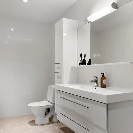 Σπίτι διακοπών En Perle Pa Gjovik, Naer Populaer Ved Mjosa