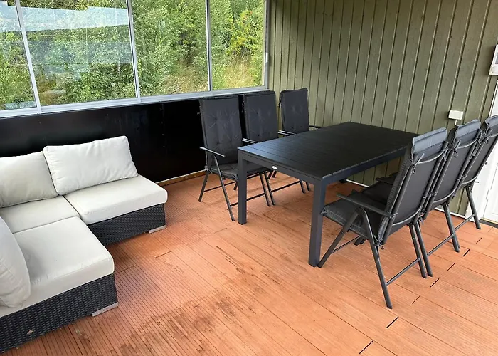 Moderne Og Familievennlig Bolig, Naer Populaer Ved Mjosa
